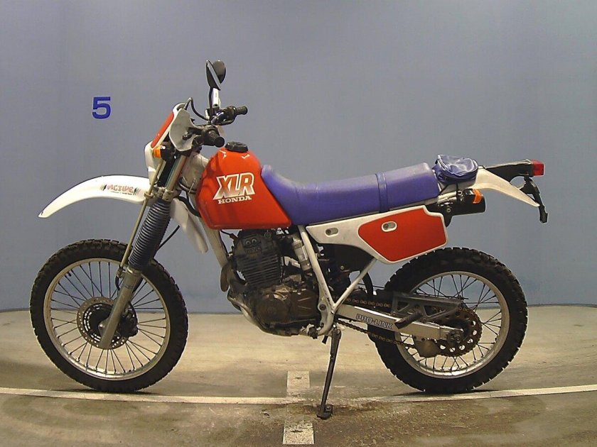 XLR 250 Baja