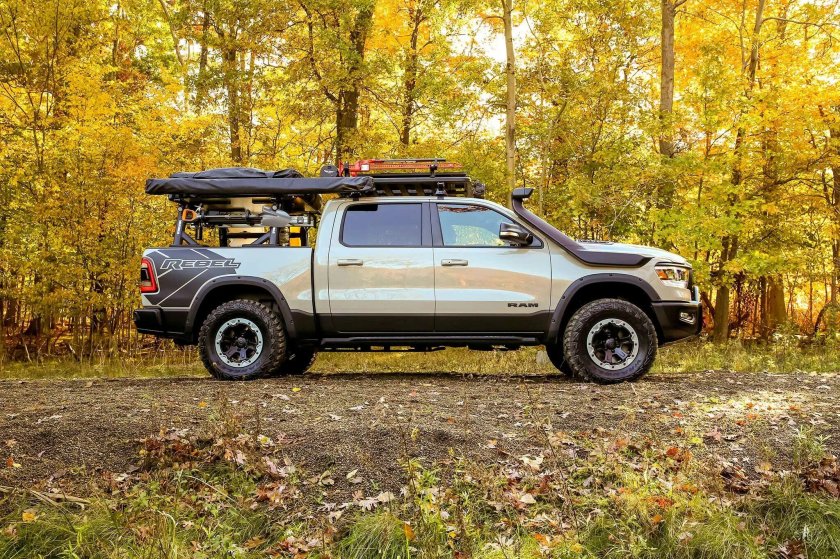 Додж рам 1500 Ребел