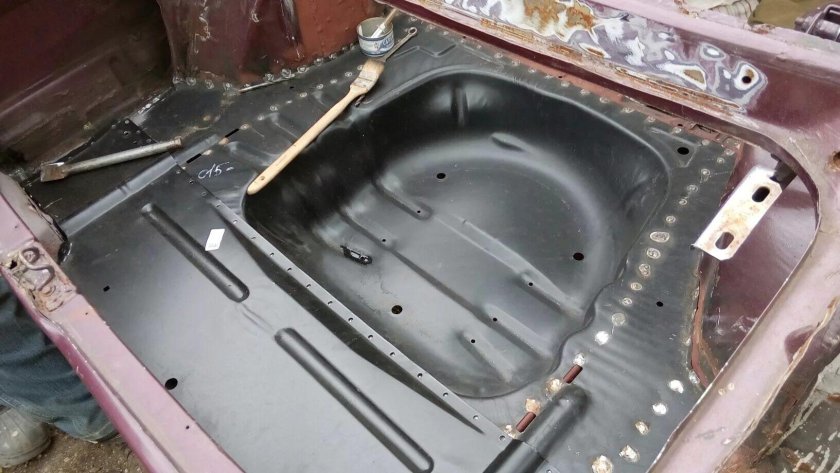 Днище багажника ВАЗ 2109