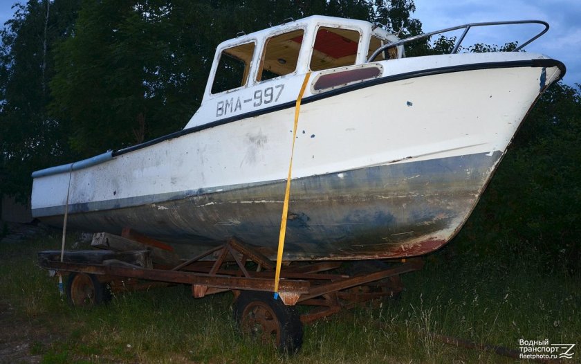 Арамис катер Конрад