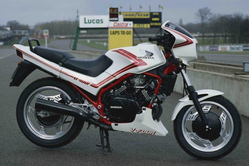 Хонда VF 400f
