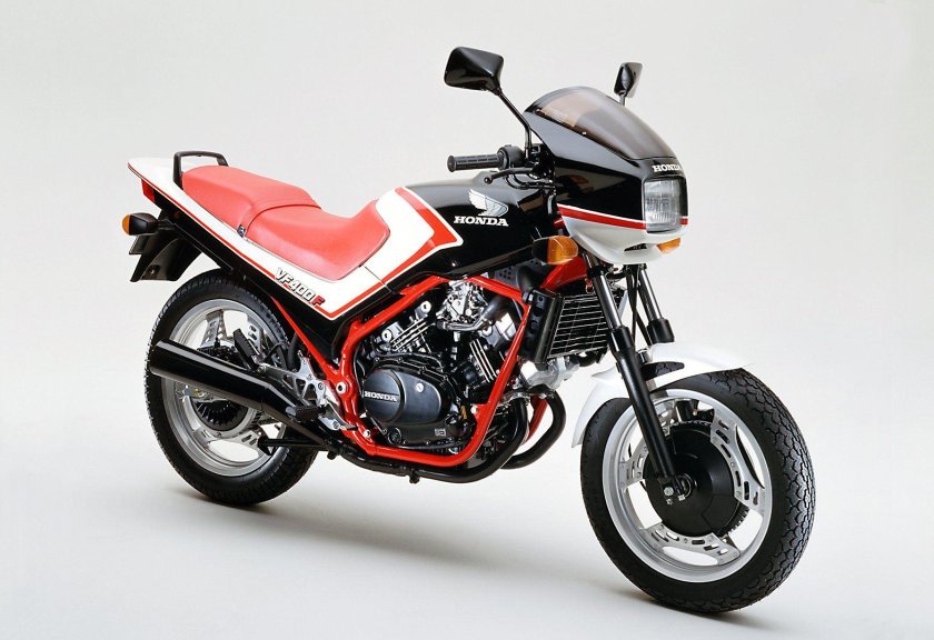 Хонда VF 400f