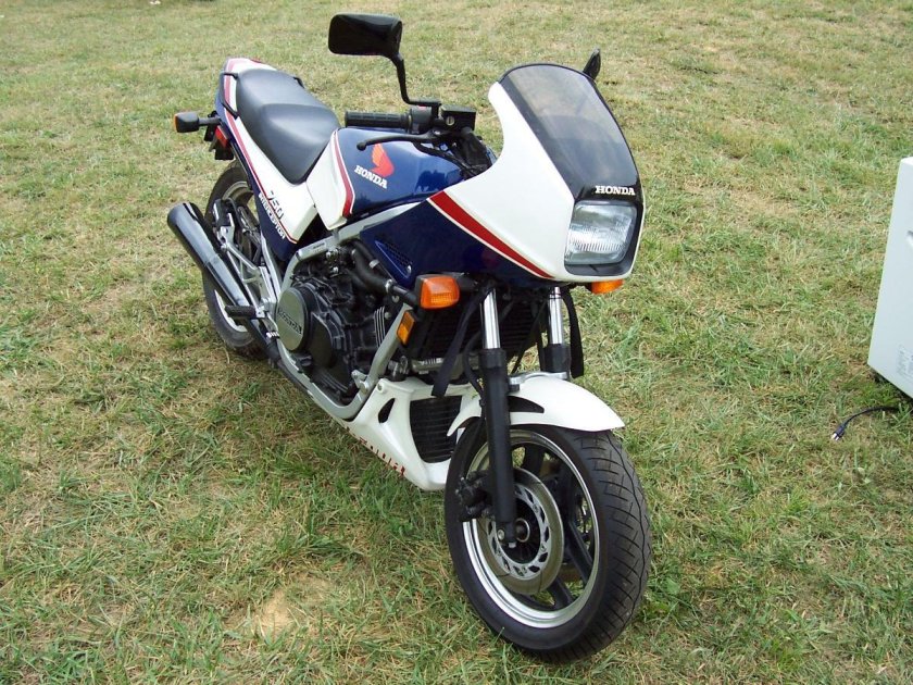 Honda vf750f Interceptor