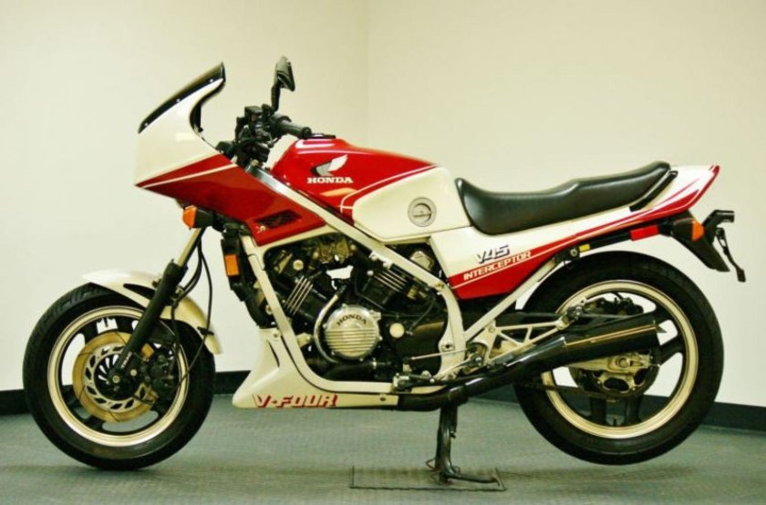 Honda vf750f Interceptor