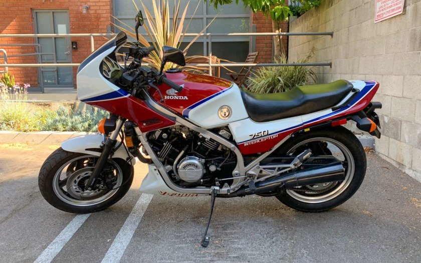 Honda vf750f Interceptor