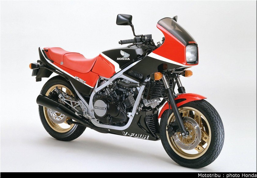 Honda vf750f