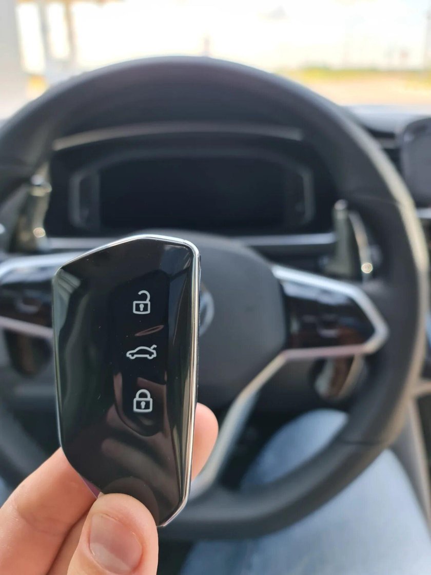 Ключ от гольф 8