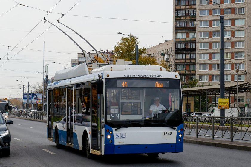 Троллейбус Тролза 5265