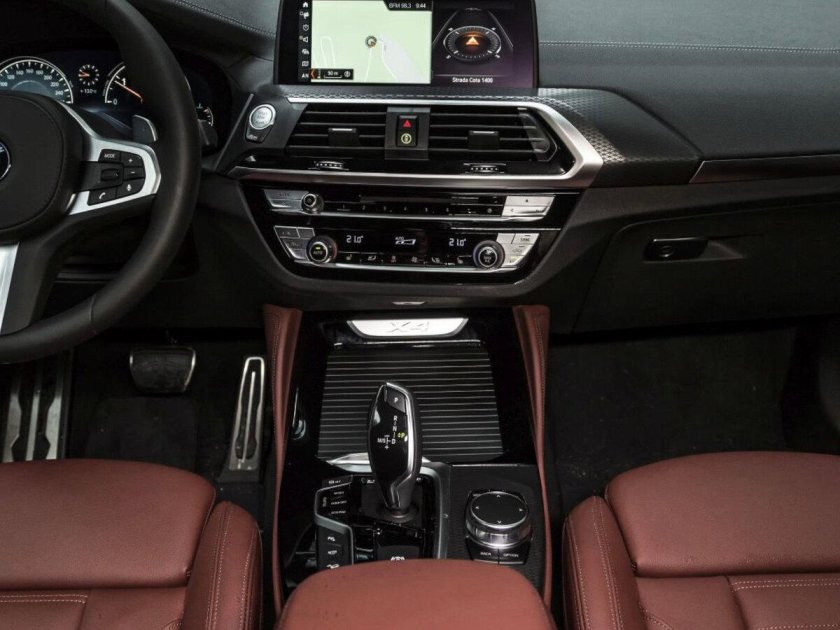 BMW x4 2021 салон