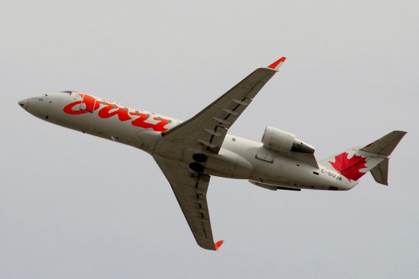 Mitsubishi CRJ-200er