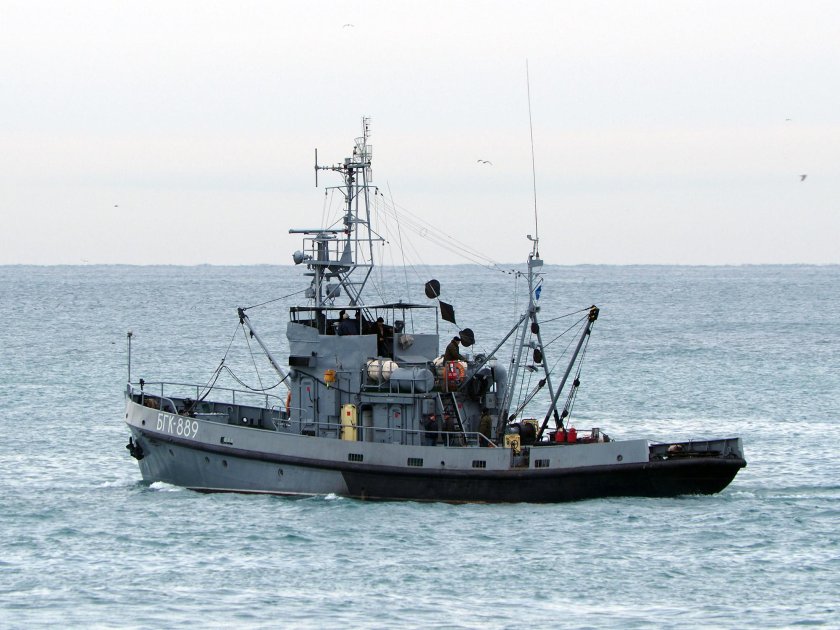 Гидрографический катер БГК-2152,