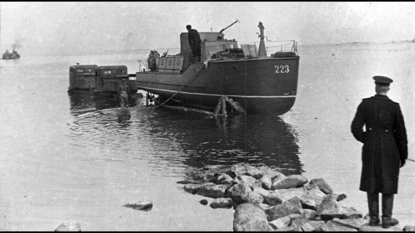 Тральщик тщ 100 новая Ладога