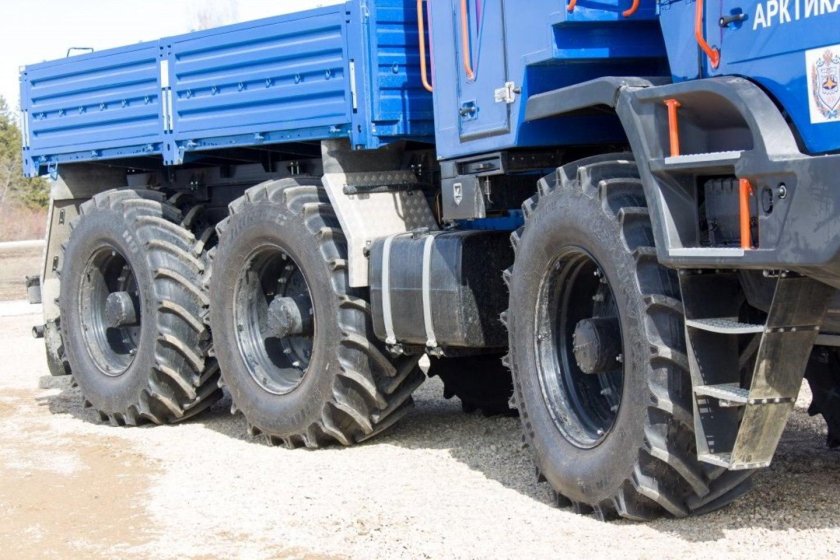 КАМАЗ Арктика 8*8