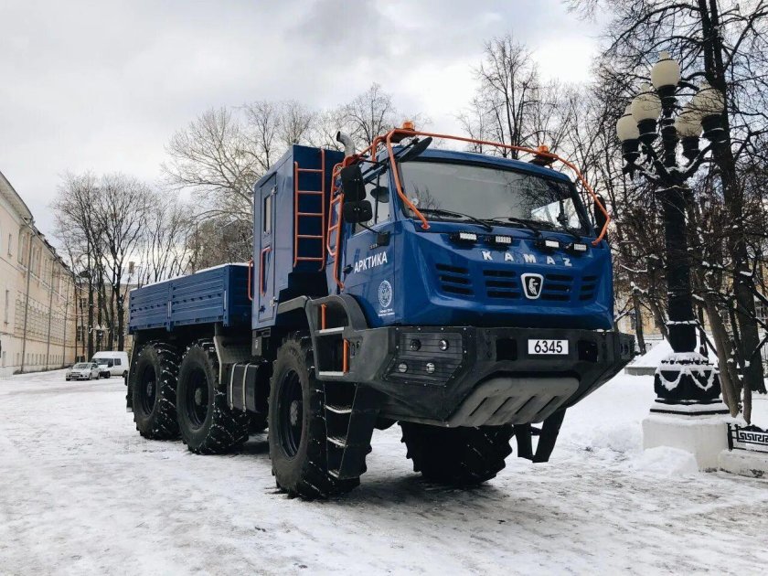 КАМАЗ Арктика 8*8