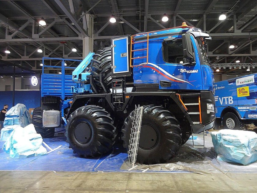 КАМАЗ Арктика 8*8
