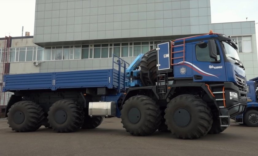 КАМАЗ Арктика 8х8