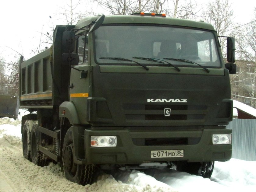 КАМАЗ 65115 самосвал военный