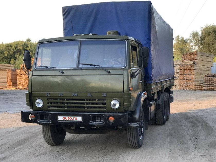 КАМАЗ 5320 бортовой тентованный