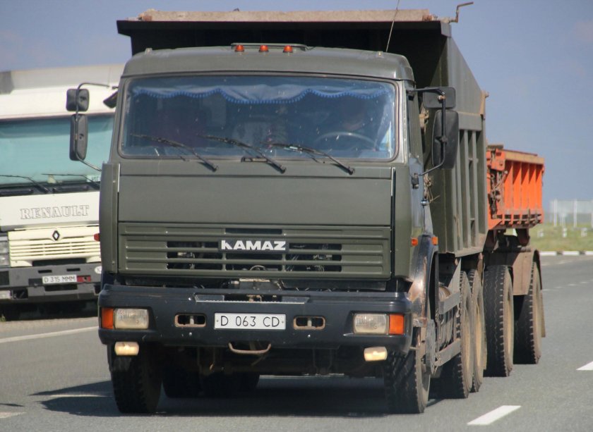 КАМАЗ 65115 самосвал военный