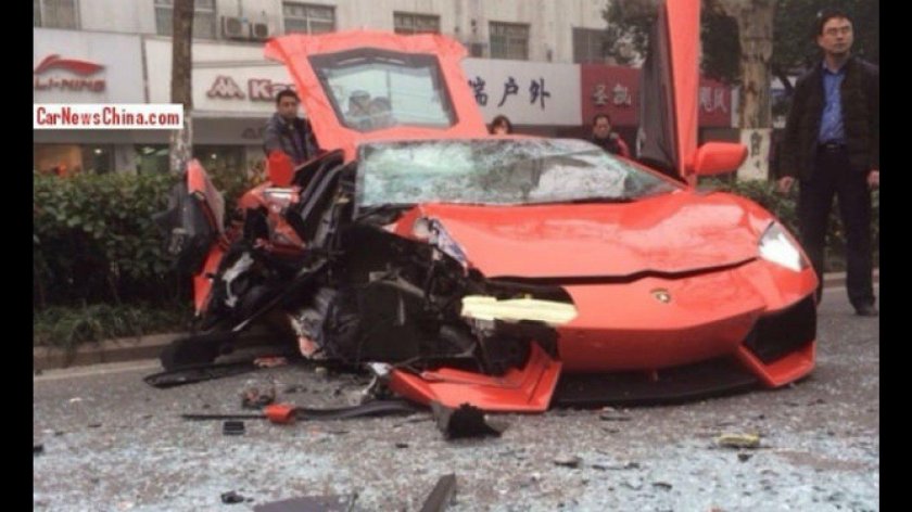 Ламборджини авентадор авария