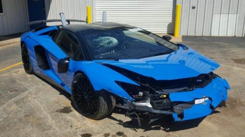 Lamborghini Aventador SV Roadster