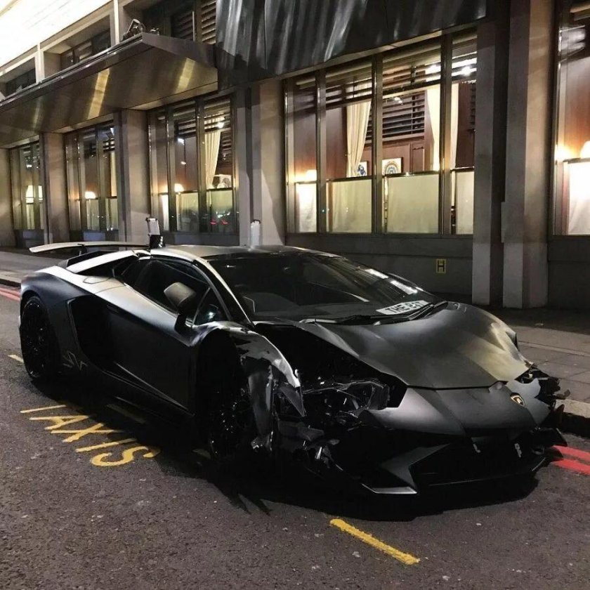 Lamborghini Aventador Black Matte