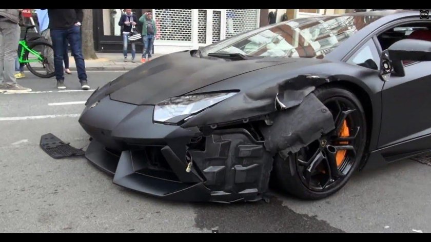 Разбитая Ламборгини авентадор