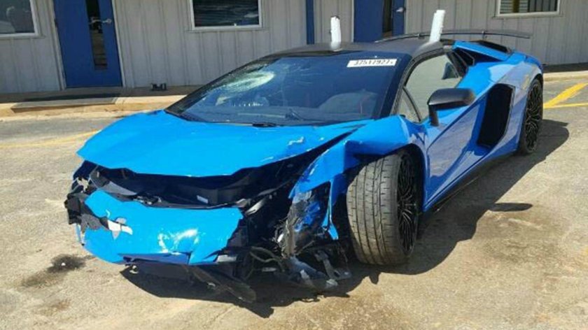 Битый Ламборгини