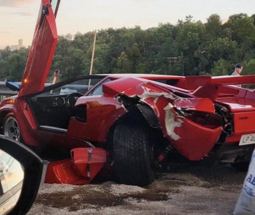 Ламборгини Каунтач 2021