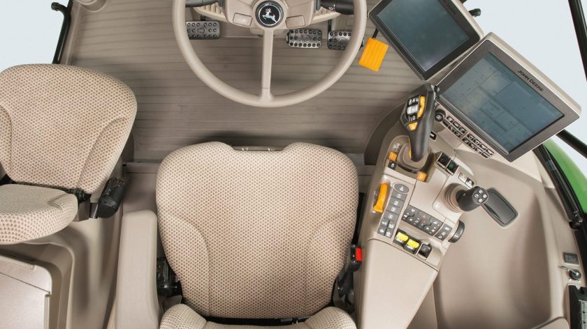 John Deere 6r кабина