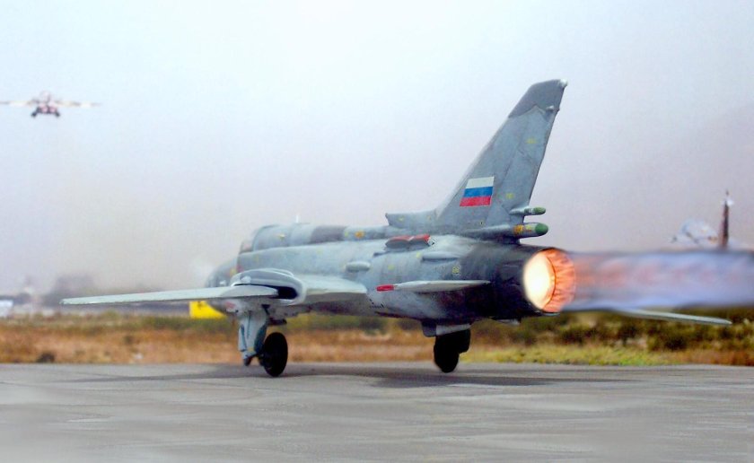 Су-18 самолет