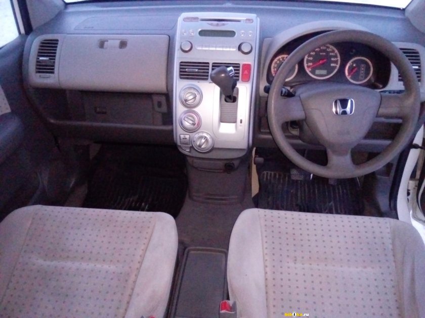 Honda Mobilio 2002