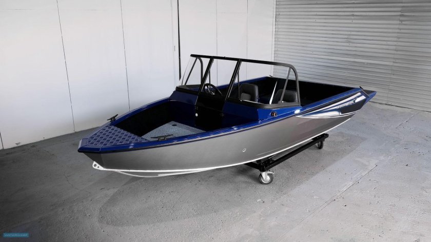 Лодка Windboat 45dcx