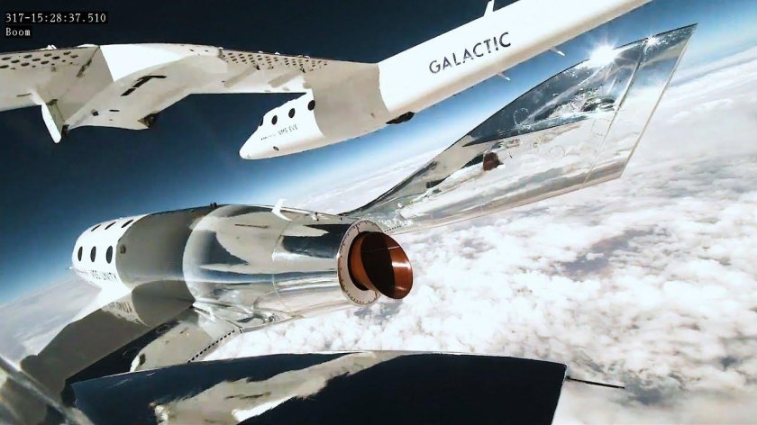 Virgin Galactic полет