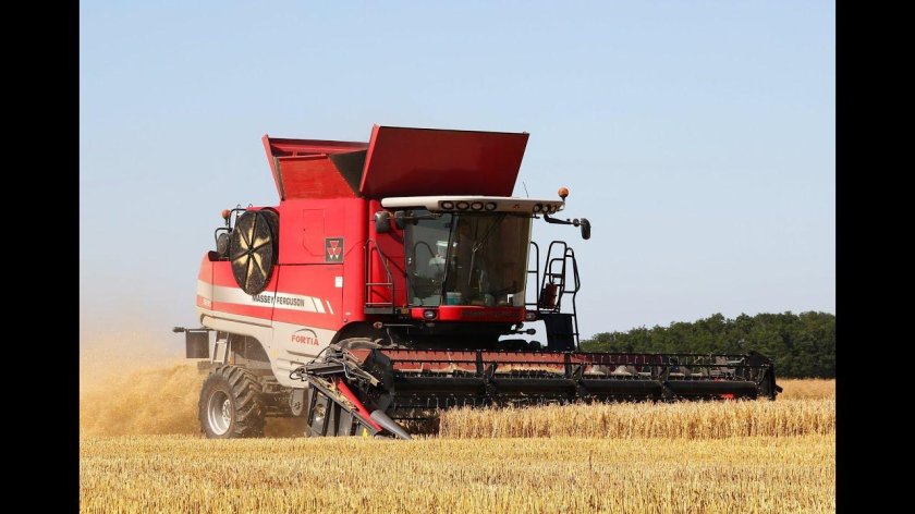 Зерноуборочный комбайн Массей Фергюсон
