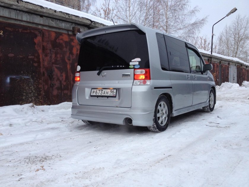 Honda Mobilio 2002 обвесы
