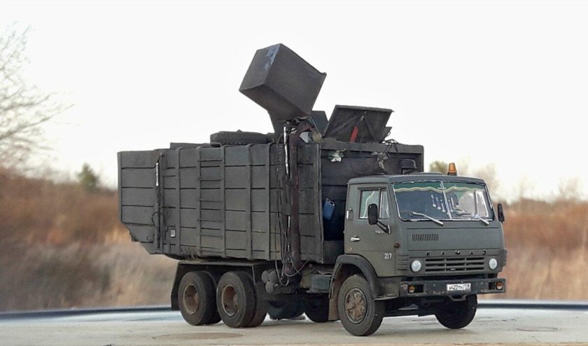 КАМАЗ мусоровоз ко 415