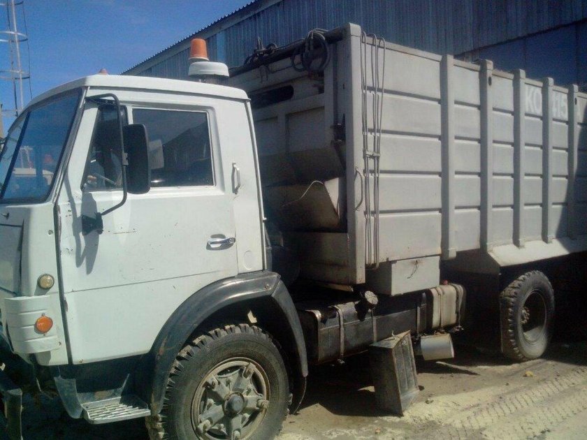 Мусоровоз КАМАЗ ко 415 а 53215