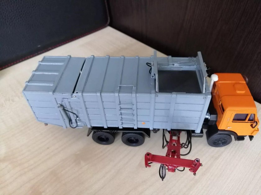 Ко-415 мусоровоз КАМАЗ-53212 Элекон