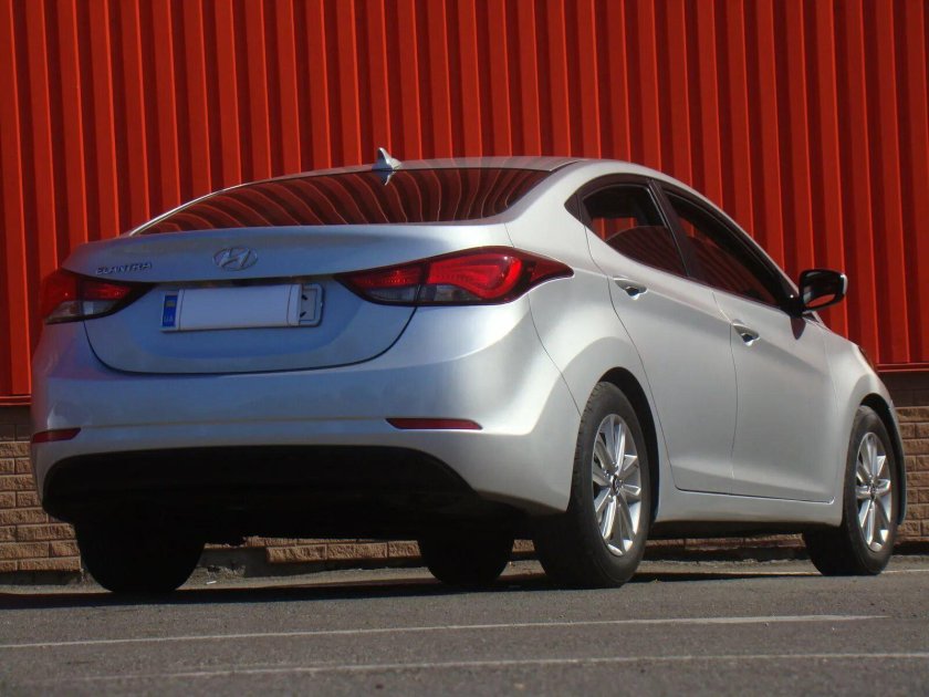Hyundai Elantra Premium