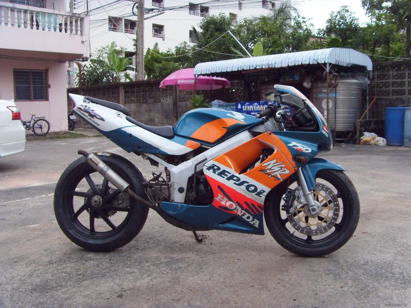 Мицубиси НСР 20