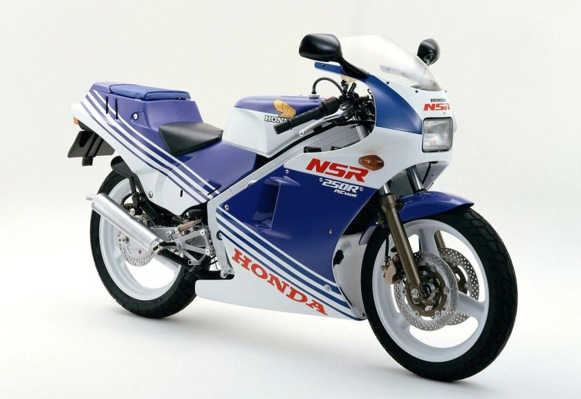 Honda NSR 250 MC 16