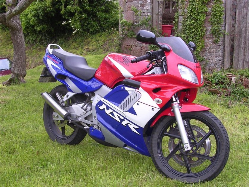 Мотоцикл Honda NSR 125