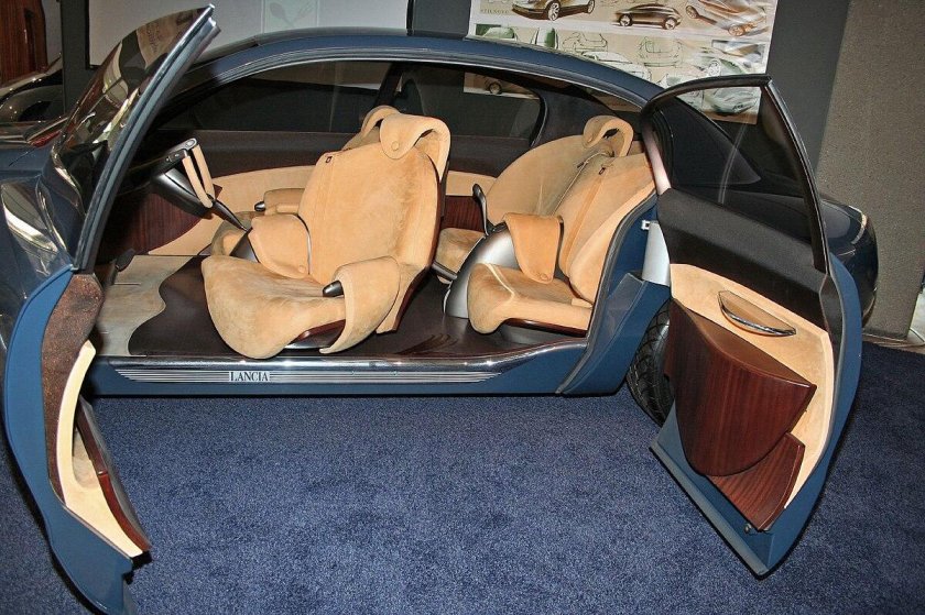 Lancia thesis Interior