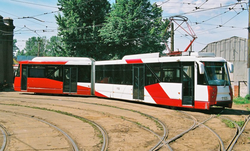 Трамвай ЛВС 2005