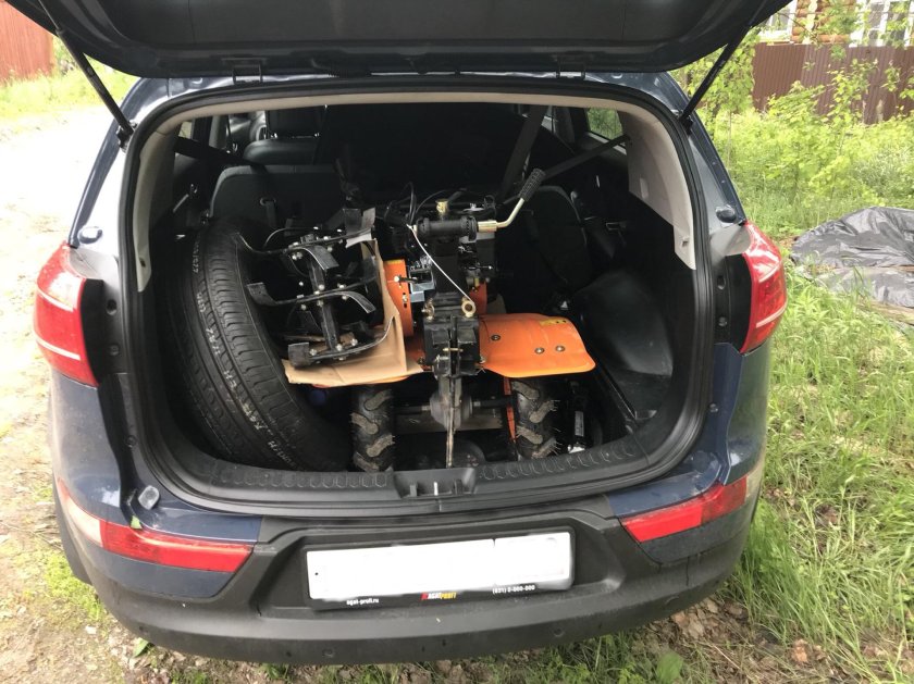 Kia Sportage 2011 багажник