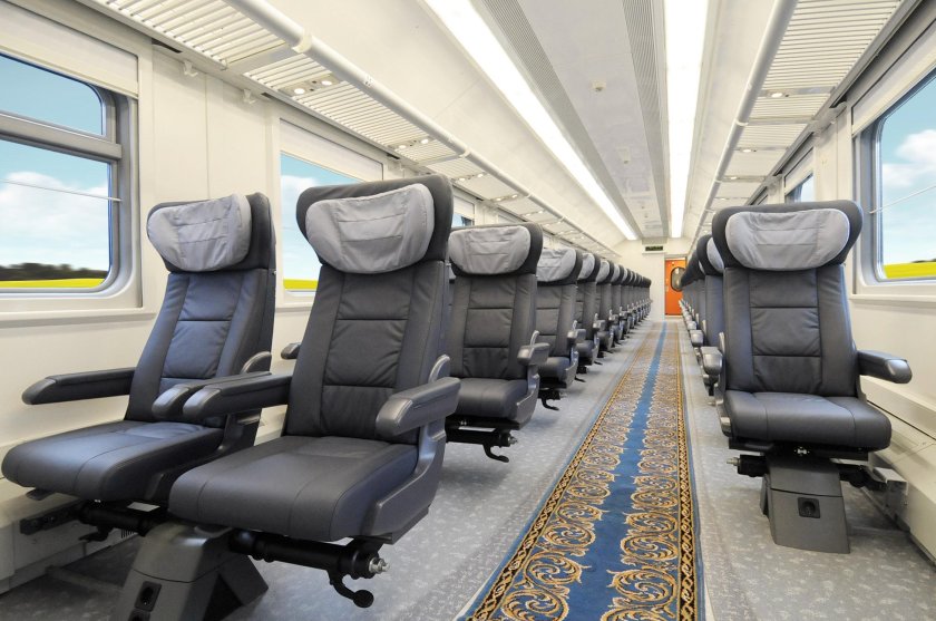 747а «Невский экспресс»