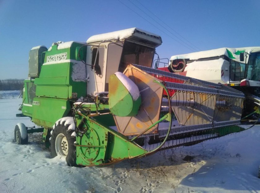 Комбайн КЗС 3 Русь