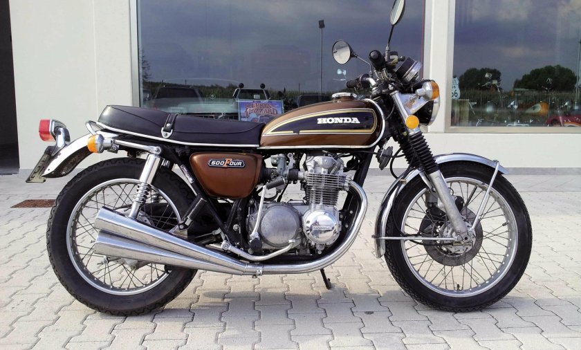 Honda cb500 four