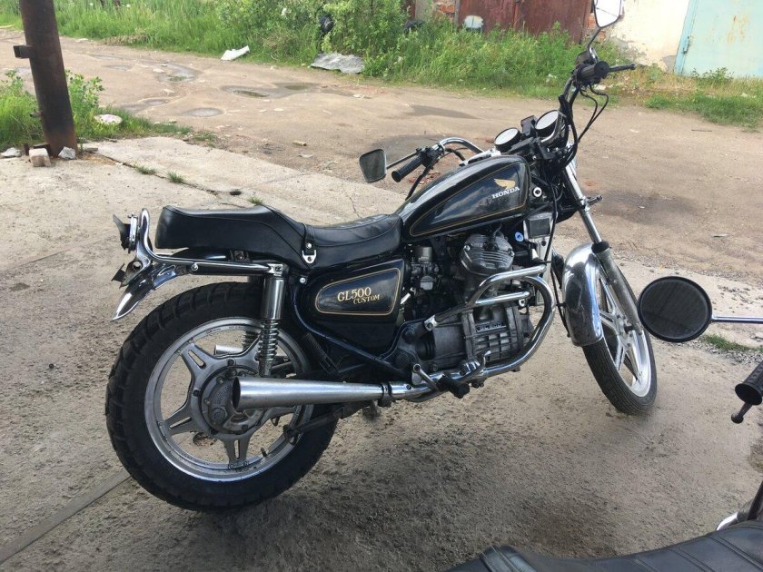 Honda gl500